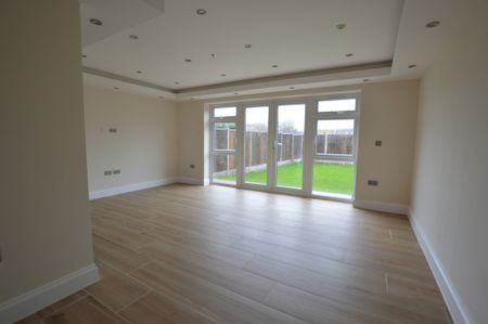 Maple Road, Hayes - Photo 2