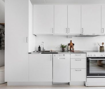 Responsgatan 36, Midsommarkransen - Photo 2