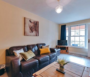 Netley Hall Cottages - Photo 3