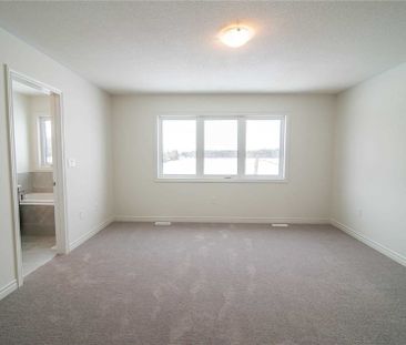 For Lease - 19 Greer Street, Barrie, Ontario - Photo 3