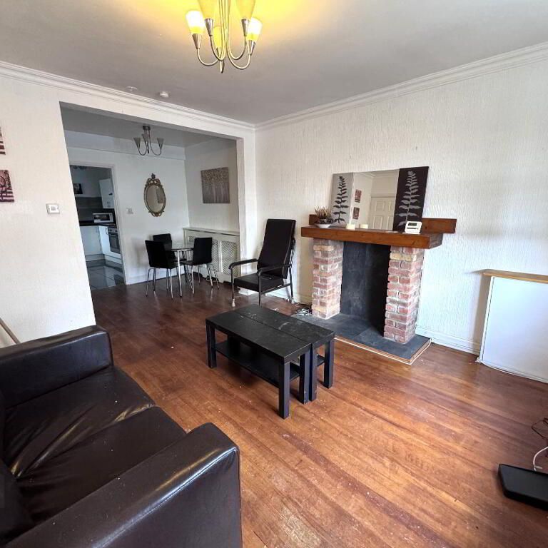 19 Lemberg Street, Belfast, BT12 6GH - Photo 1