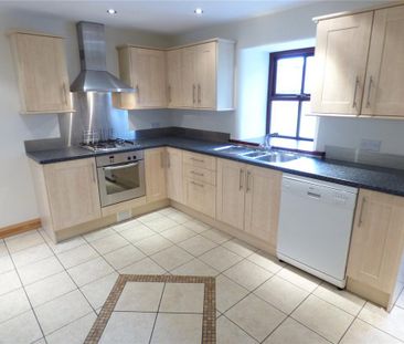 4 bedroom semi-detached house to rent - Photo 1