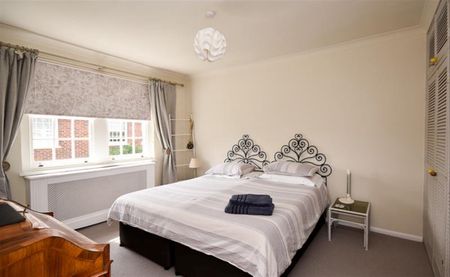 Church Road, Wimbledon Village, SW19, London - Photo 3