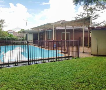 Wonderful Family Home!! - Photo 4