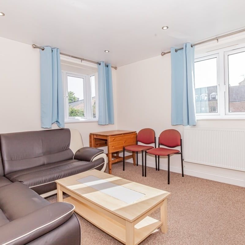 Cowley Road, Oxford - Photo 1