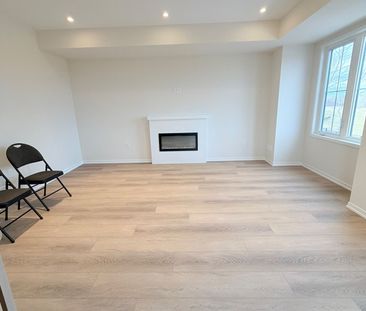 For Lease - 170 Attwater Drive Unit# 31, Cambridge, Ontario - Photo 2