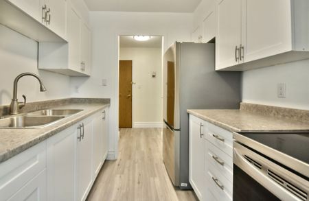 For Lease - 2 Grove Street Unit# 21, Barrie, Ontario - Photo 4