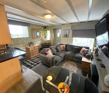 2 bed end of terrace house to rent in Ranscombe Road, Brixham, TQ5 - Photo 1