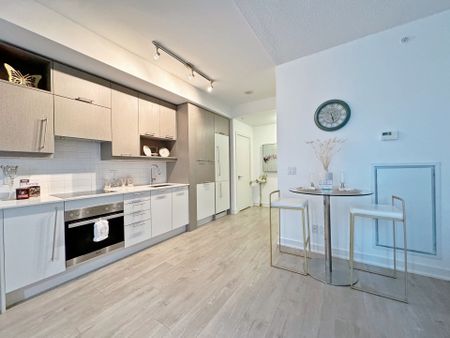 For Lease - 30 Nelson Street Unit# 418, Toronto, Ontario - Photo 4