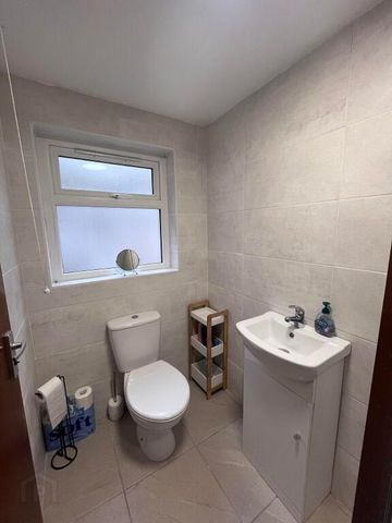 STUDENT ACCOMMODATION, 27 Barry Street, Derry/Londonderry, BT48 7PJ - Photo 3