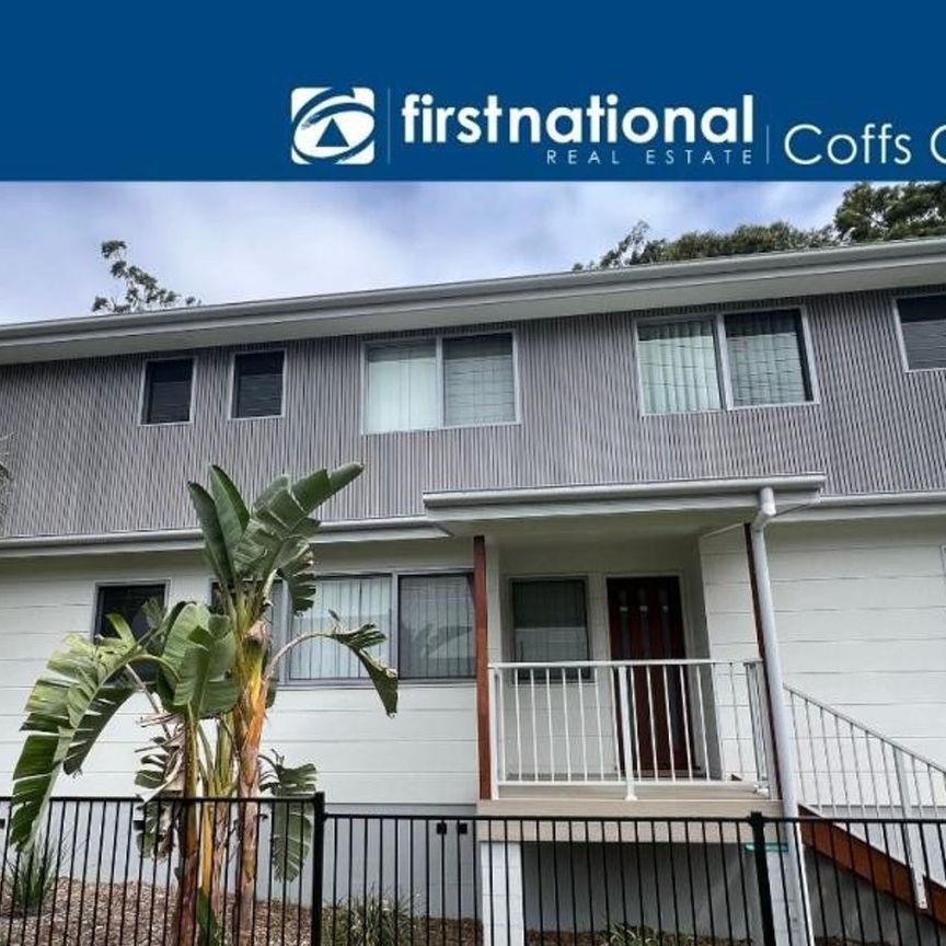 Fully furnished 6 bedroom home - Photo 1