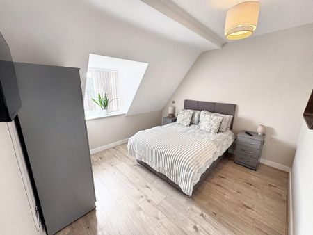 2 bedroom apartment to rent - Photo 2