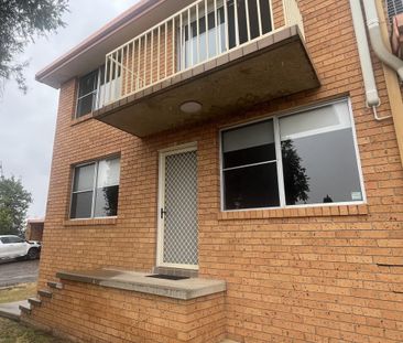 3/12 Hall Street, TAMWORTH NSW 2340 - Photo 4