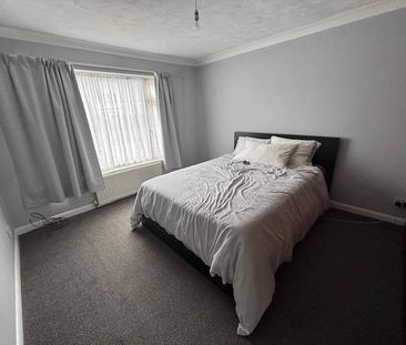 3 bedroom bungalow to rent - Photo 3