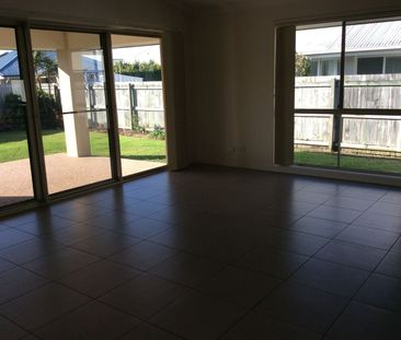 7 Davis Street, 4556, Sippy Downs Qld - Photo 1