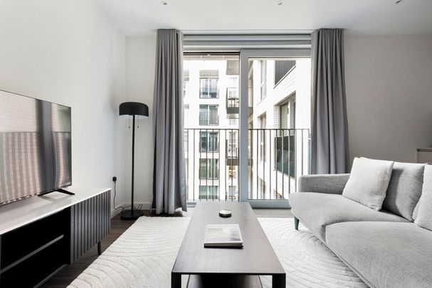 Bloom Nine Elms, Nine Elms Lane - Photo 1