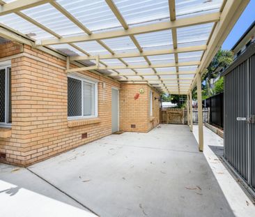 2/16 Sutherland Avenue, Labrador - Photo 3
