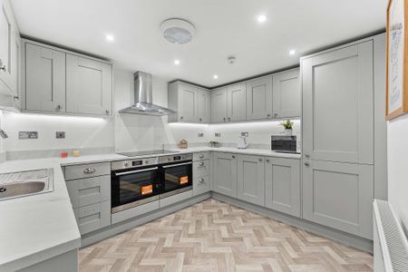 A Spectacular, Renovated Houseshare for Rent in Wisbech Room 7 - Photo 2