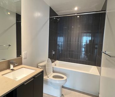 For Lease - 3900 Confederation Parkway Unit# 5007, Mississauga, Ont... - Photo 4