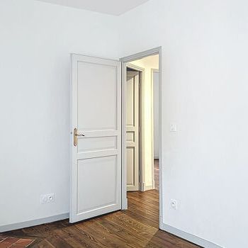 Appartement 5 pièces 92m2 REIMS 942 euros - Photo 1