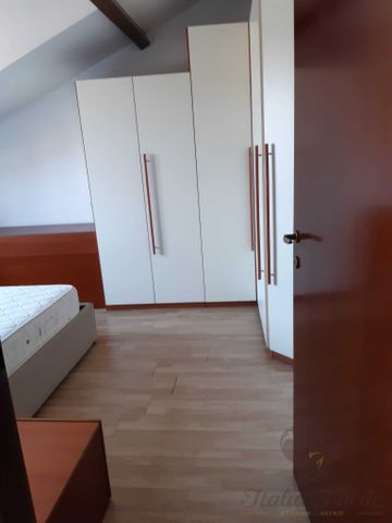 Двухкомнатная квартира возле метро Ламбрате - Photo 4