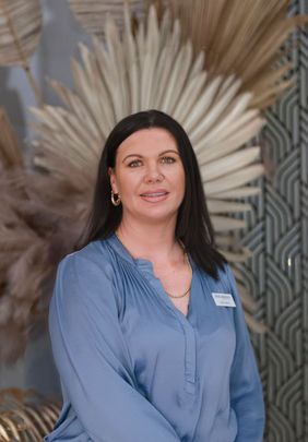 Three bedroom home close to shops and schools - Photo 1