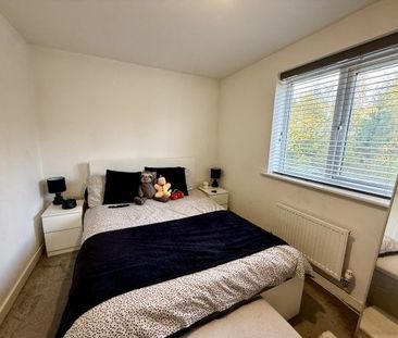 Blackthorn Gardens, NG21, Property for rent - Photo 3