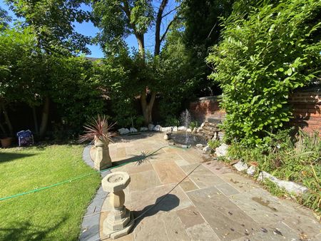 2 Bed Flat, Withington Road, M16 - Photo 5