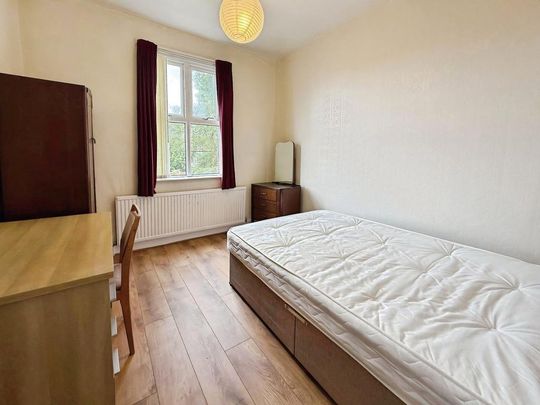 5 bedroom house to rent - Photo 1