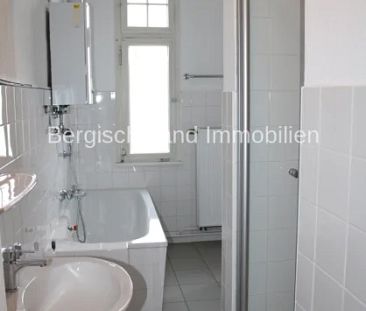 Schöne 4-Zimmerwohnung in zentrumsnaher Lage von Gummersbach! - Photo 3