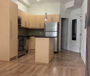 For Lease - 1090A Bloor Street Unit# Upper Unit, Toronto, Ontario - Photo 3