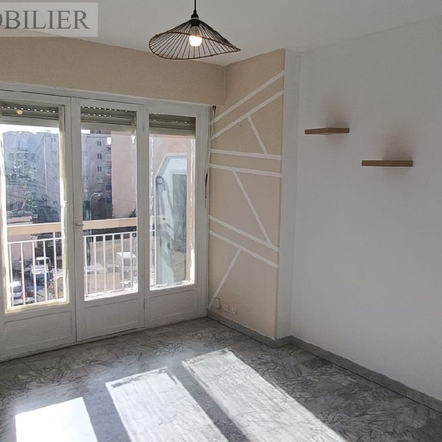 Location Appartement 1 pièce 26m² NICE 06300 - Photo 1