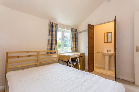 2 bedroom semi-detached house to rent - Photo 5