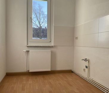Sanierte 3-Raum-Wohnung mit Balkon in grüner Wohnanlage zu vermieten - Photo 5