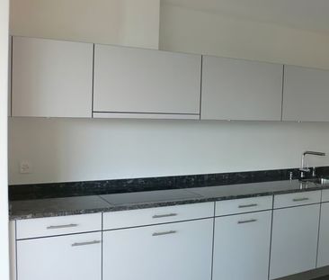 Helle 4.5-Zimmer-Wohnung mit Balkon in Dübendorf – sofort verfügbar! - Foto 6