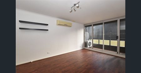 Southbank Condos: Spacious One Bedroom Apartment! - Photo 5