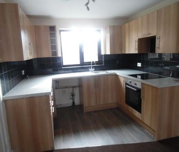 1 bedroom ground floor flat to rent - Photo 3