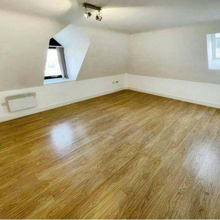 Flat to rent on - Photo 4