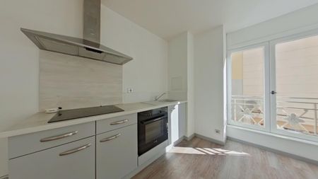 Location Appartement 3 pièces 57m² POITIERS 86000 - Photo 2