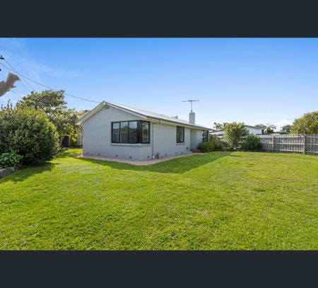 52 Field Street, Rye, Vic 3941 - Photo 2