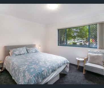 Charming 2-Bedroom Apartment in a Prime Location - Photo 1