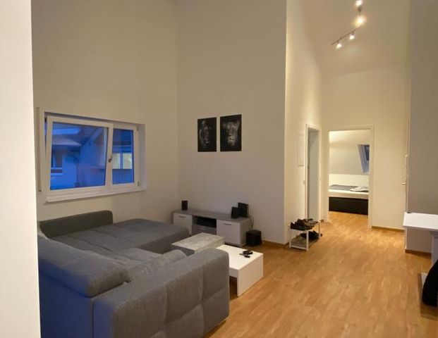 2-Zimmer-Dachgeschosswohnung in Willstätt zu vermieten - Photo 1