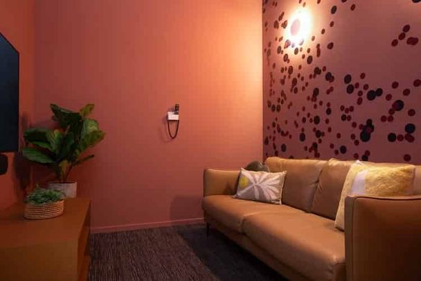 Large High Double Studio - Photo 1