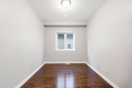 For Lease - 471 Creekview Way, Blossom Park - Airport and Area, Ontario - Photo 3