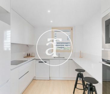 2-bedroom apartment for rent with study and balcony in Badalona - Foto 3