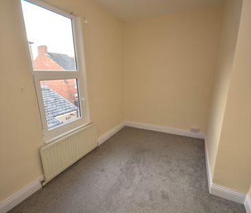 2 bed maisonette to rent in Stanhope Road, South Shields, NE33 - Photo 2