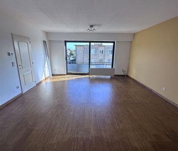Appartement met 2 slaapkamers, terras en garagebox - Photo 2