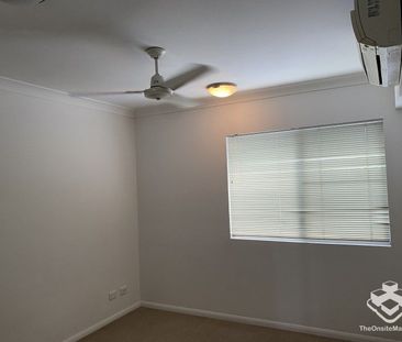 2 BEDROOM NON-FURNISHED UNIT IN TROPICAL RESORT STYLE APARTMENTS - Photo 2