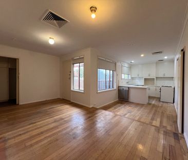 Charming Three-Bedroom Home with Spacious Living and Outdoor Entert... - Photo 2