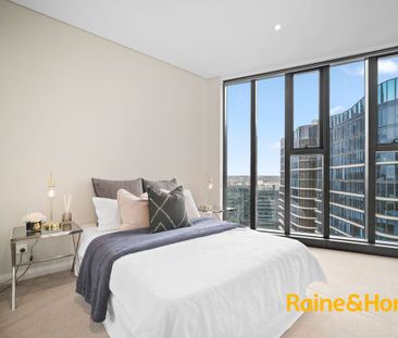 Luxurious Modern 2 Bedroom Apartment with 23rd Floor Picturesque Wa... - Photo 4